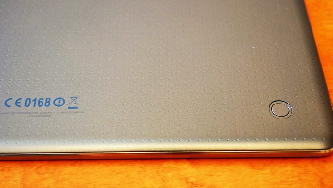25_20141024_galaxy-tab-s-kaihuu