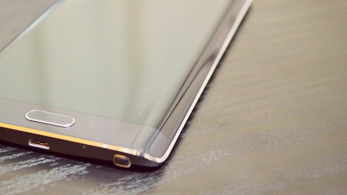 09_20141215_galaxy-note-edge-kaihuu