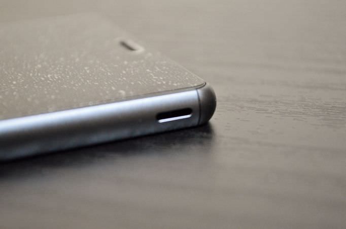 012_20150307_xperiaz3-unbox