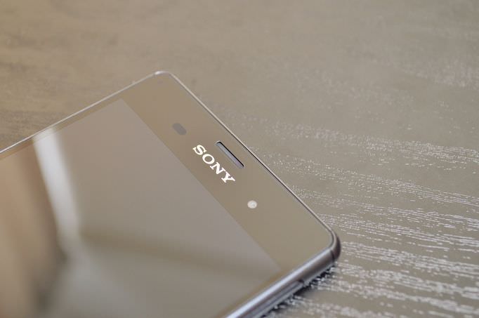 020_20150307_xperiaz3-unbox