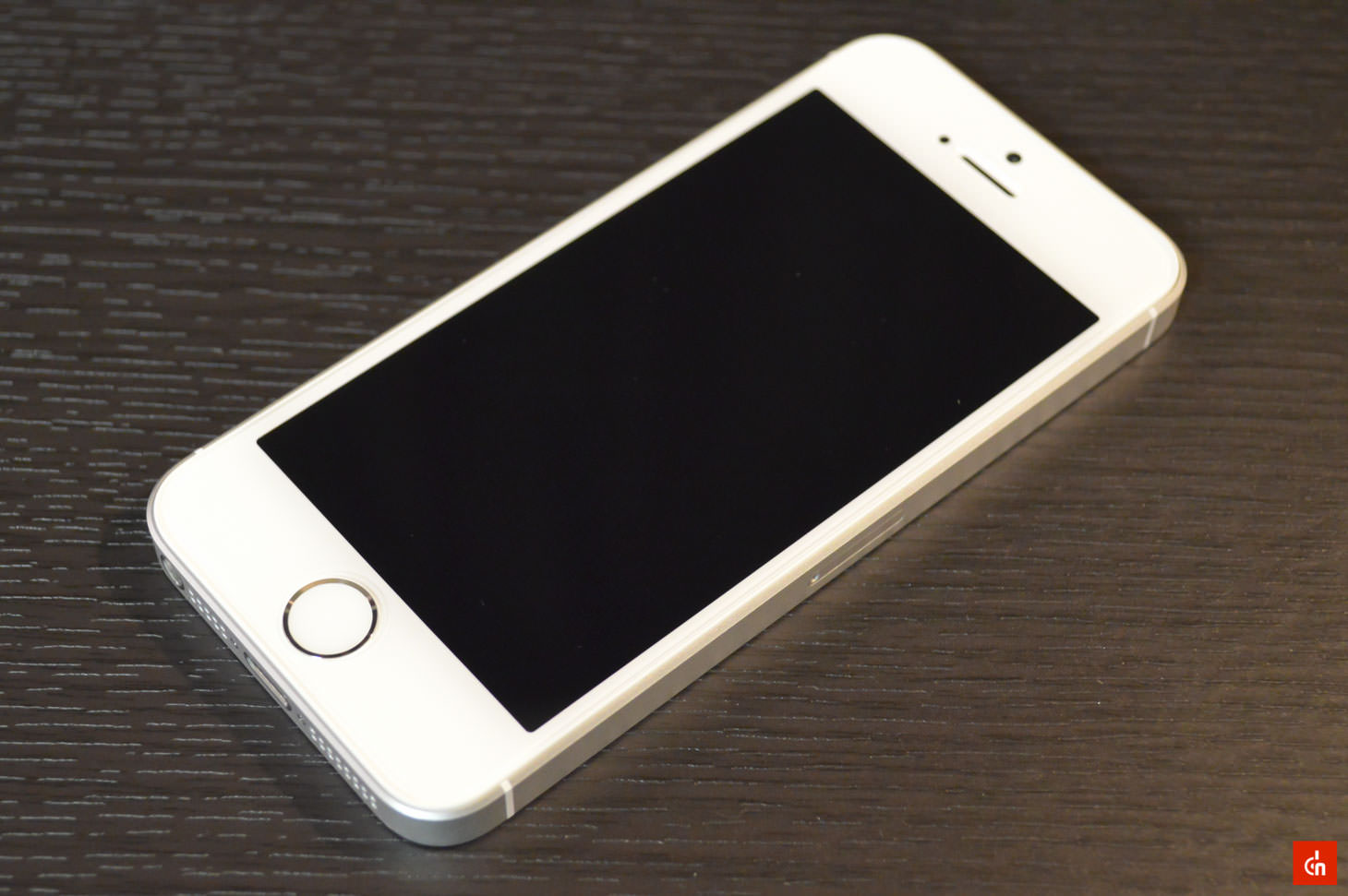 020_20160422_iphone-se-review