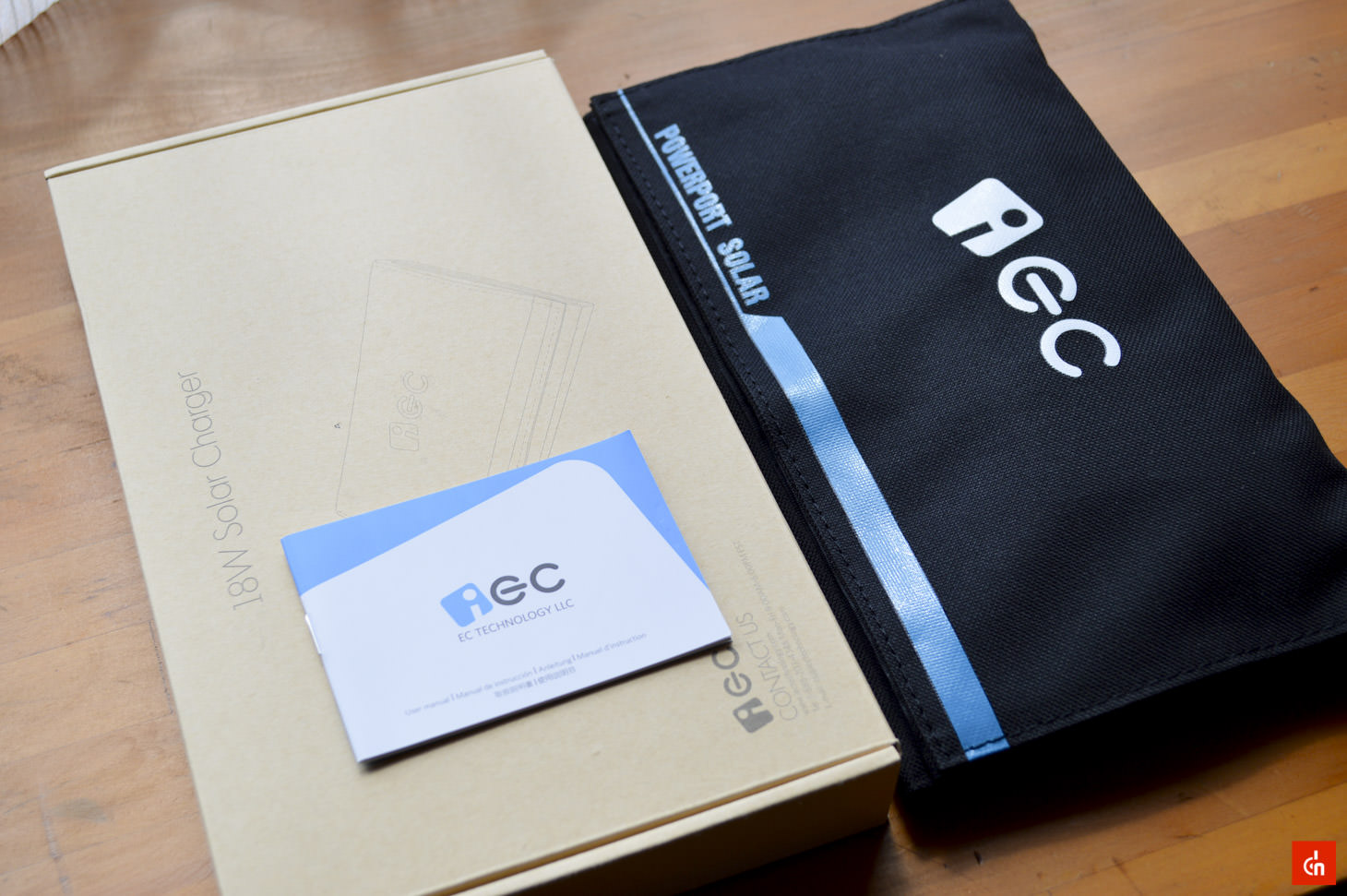 003_20160618_iec-solar-charger