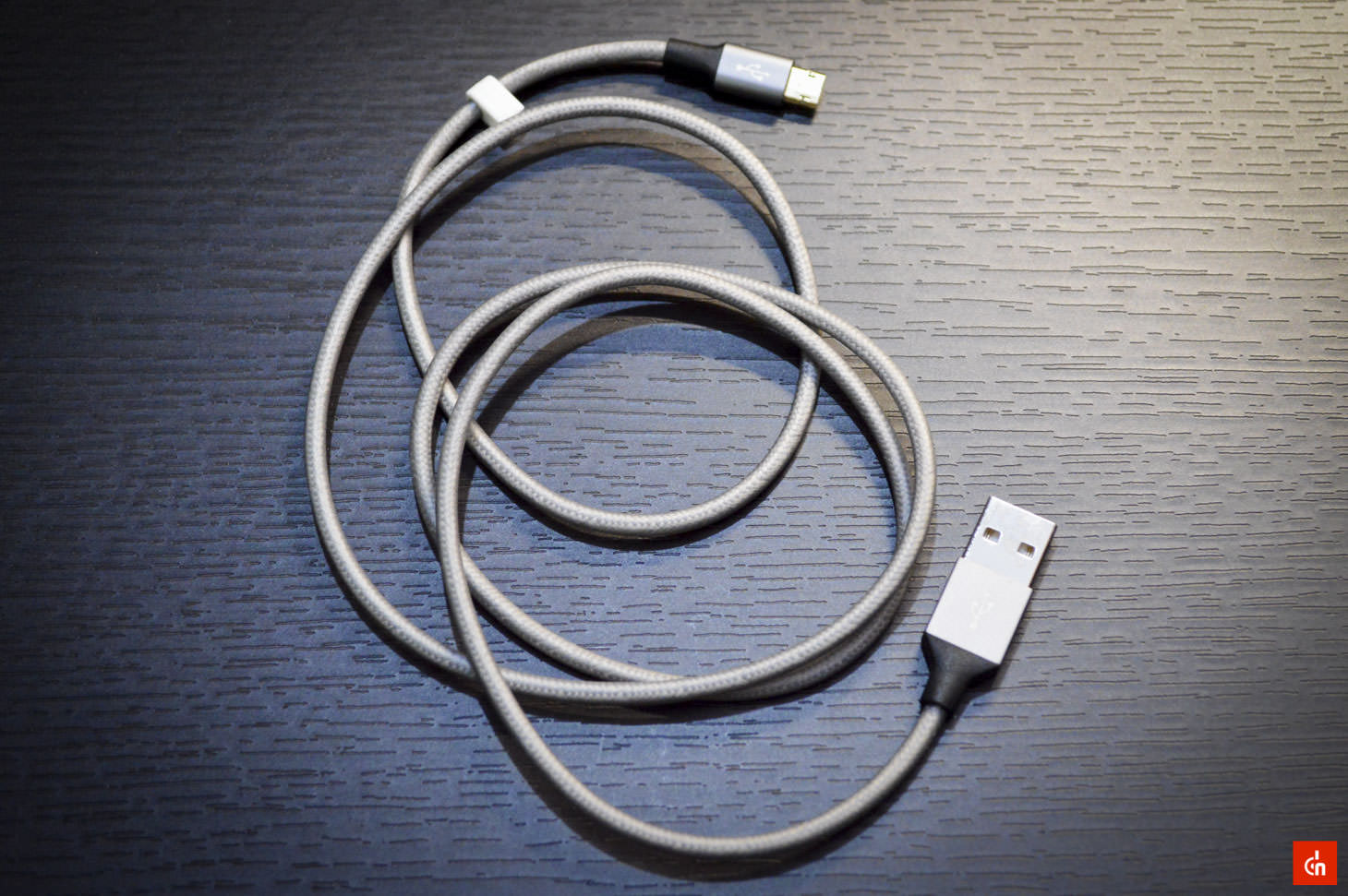 006_20160818_omaker_reversible_usb